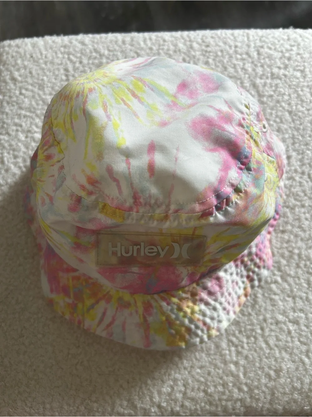 Hurley lightweight bucket